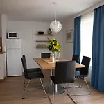 Mayr * Villach