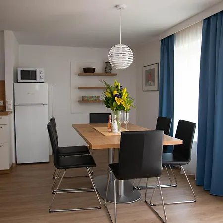 Mayr * Villach
